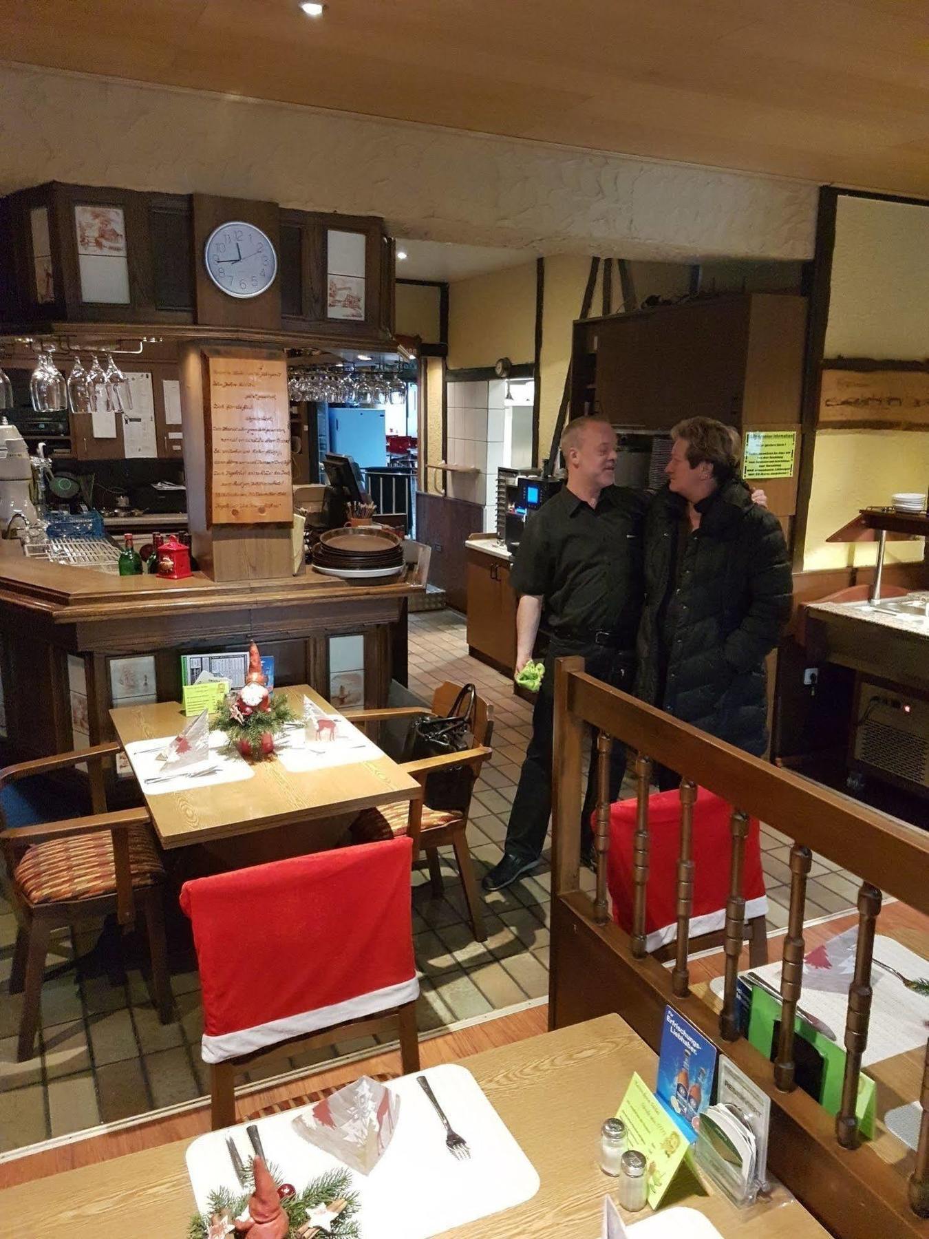 Hotel-Restaurant Zum Knurrhahn Voslapp Exteriör bild